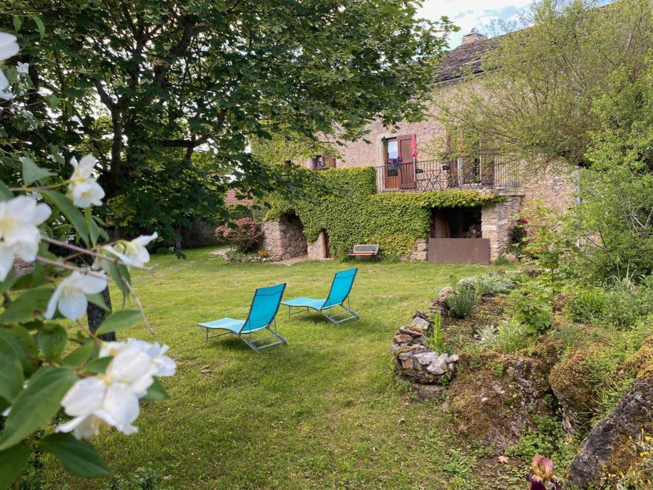 Auberge De Cadenas Veyreau Exterior photo